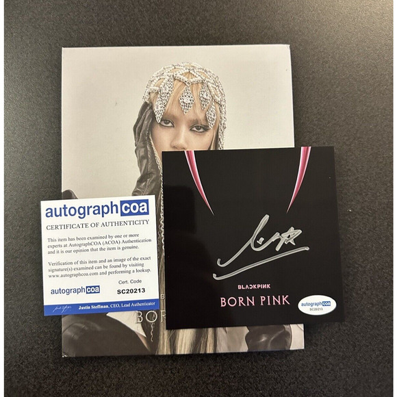 LISA Blackpink - Born Pink CD Insert Autographed COA SIGNED ACOA Cert #SC20213 - Picture 1 of 2